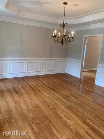 Building Photo - 5 br, 3 bath House - 1823 Dover Court