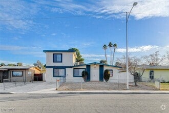 Building Photo - 5813 W Balzar Ave