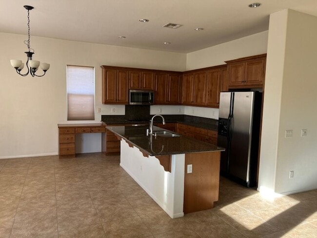 Building Photo - Palm Desert Country Club