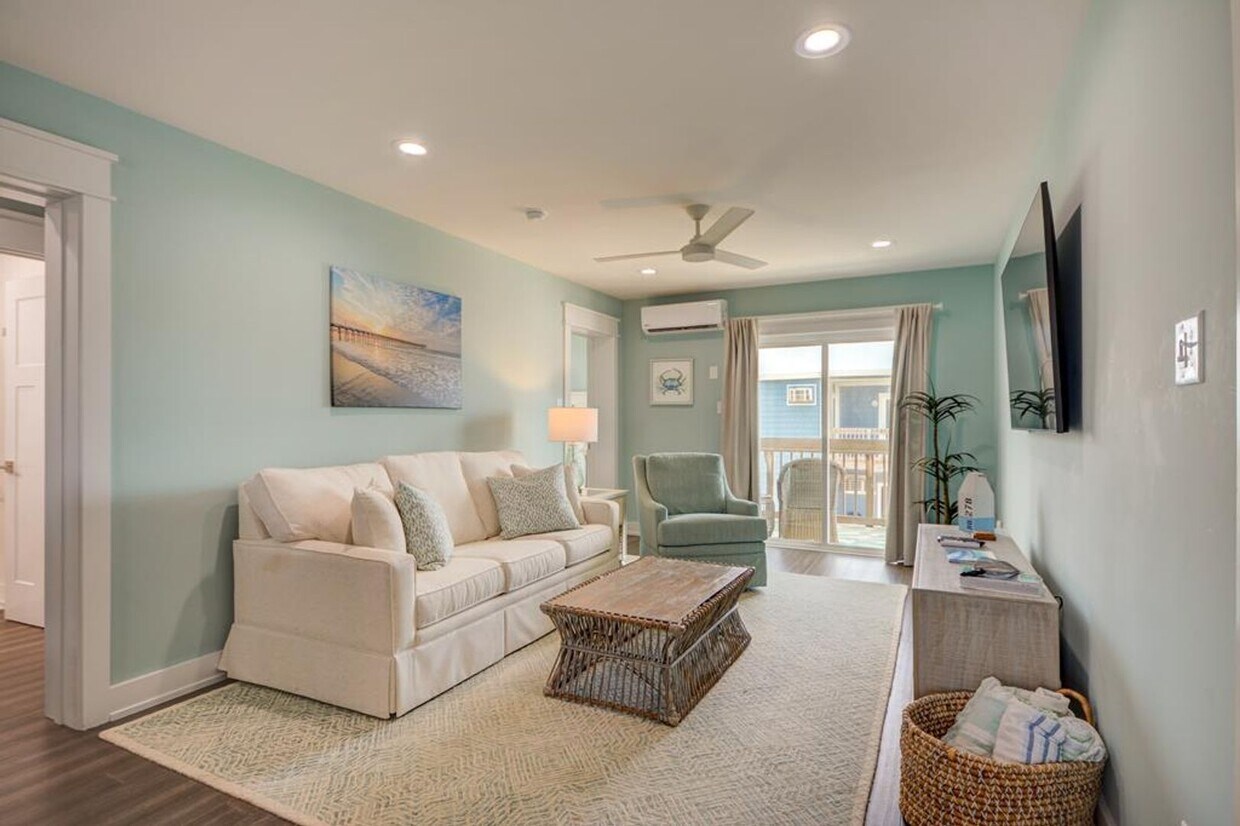 Primary Photo - Updated Ocean Front 2 Bedroom Condo *OFF S...