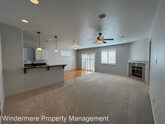 Foto del edificio - 3 br, 2 bath House - 4243 Spring Creek Ln