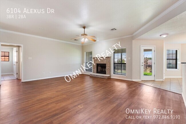 Building Photo - 6104 Alexus Dr