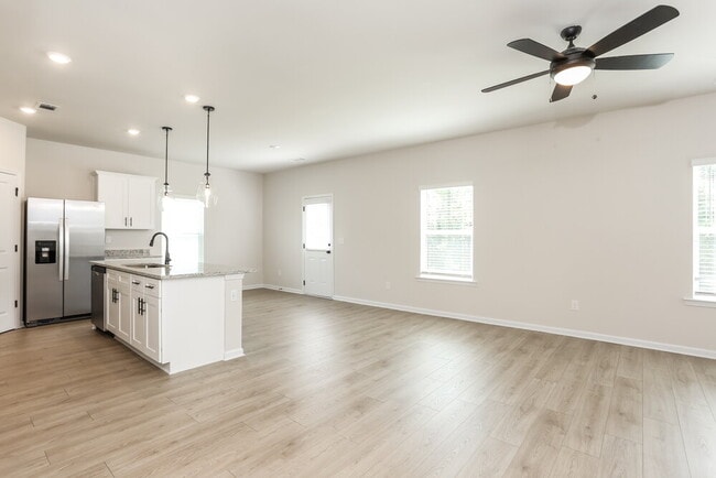 Building Photo - 149 Egret Ct