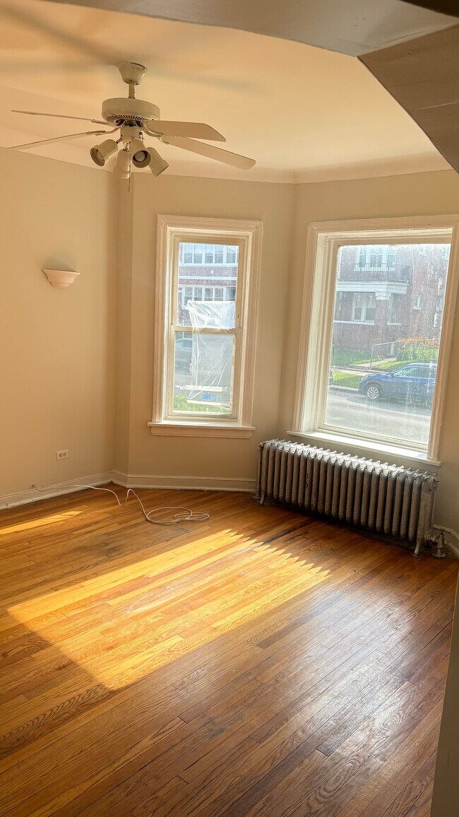Sala de estar - 7917 S Peoria St