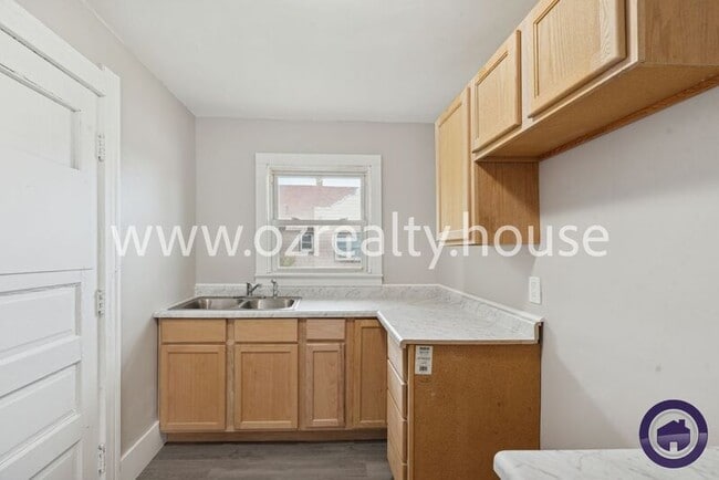 Foto del edificio - 3241 Cherry St