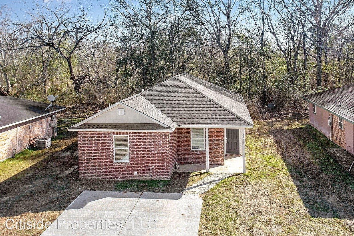 Primary Photo - 4 br, 2 bath House - 11671 Candace St