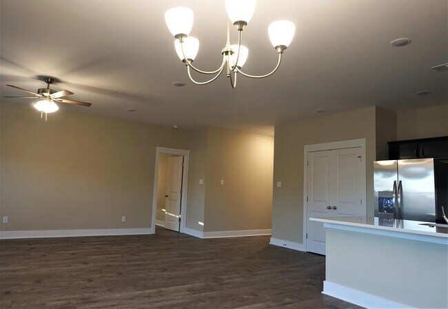 Building Photo - 3609 Leafy Pass