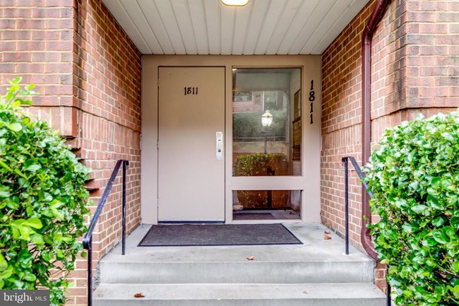 Foto del edificio - 1811 Snow Meadow Ln