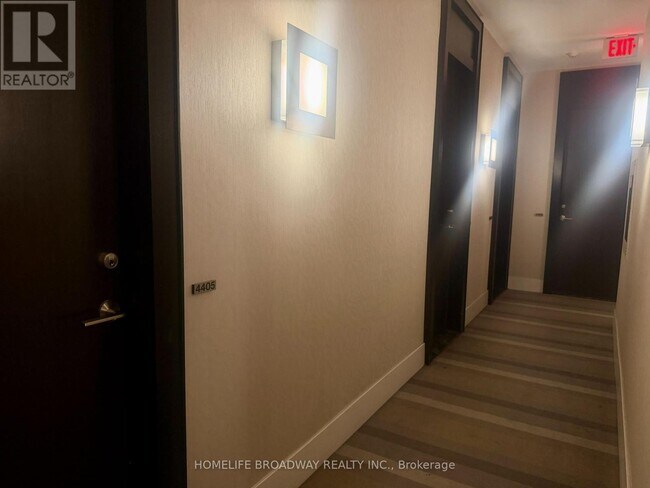 Photo du bâtiment - 33 Charles St E