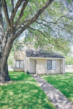 Building Photo - 1406 Lemon Tree Ln