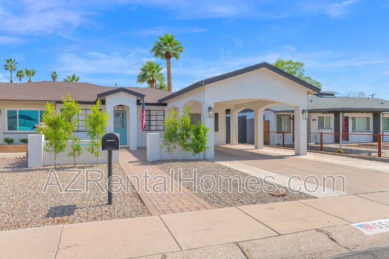 Primary Photo - 5513 E Earll Dr