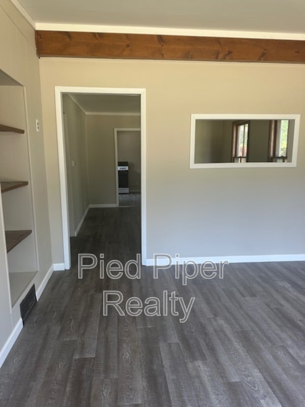Building Photo - 404 N Nursery Ave