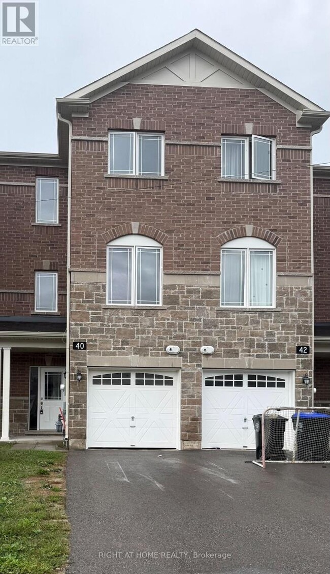 Building Photo - 40 Milson Cres