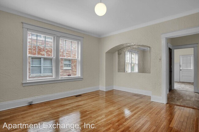 Foto del edificio - 7230 Amherst Ave