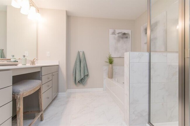 Foto del edificio - 674 Elm Bluff Way