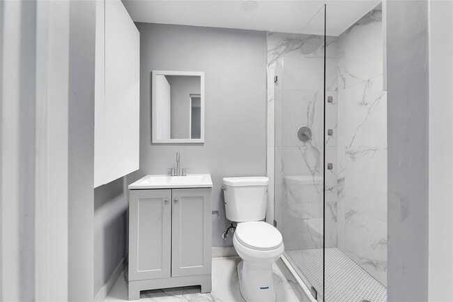 Building Photo - 4681 SW 43rd Ter