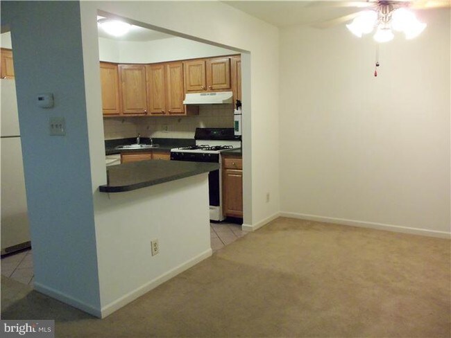 Foto del edificio - 1027 Baywood Dr