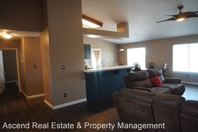 Building Photo - 3 br, 2 bath House - 10808 Academy Avenue
