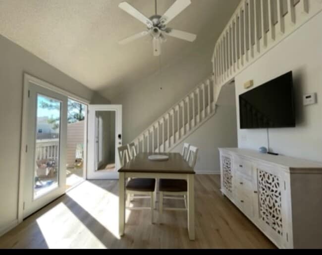 Foto del edificio - 212 11th Ave S