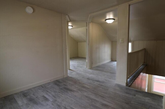 Foto del edificio - 423 Draper St