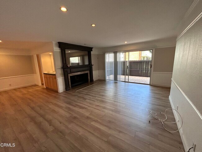 Foto del edificio - 31558 Agoura Rd