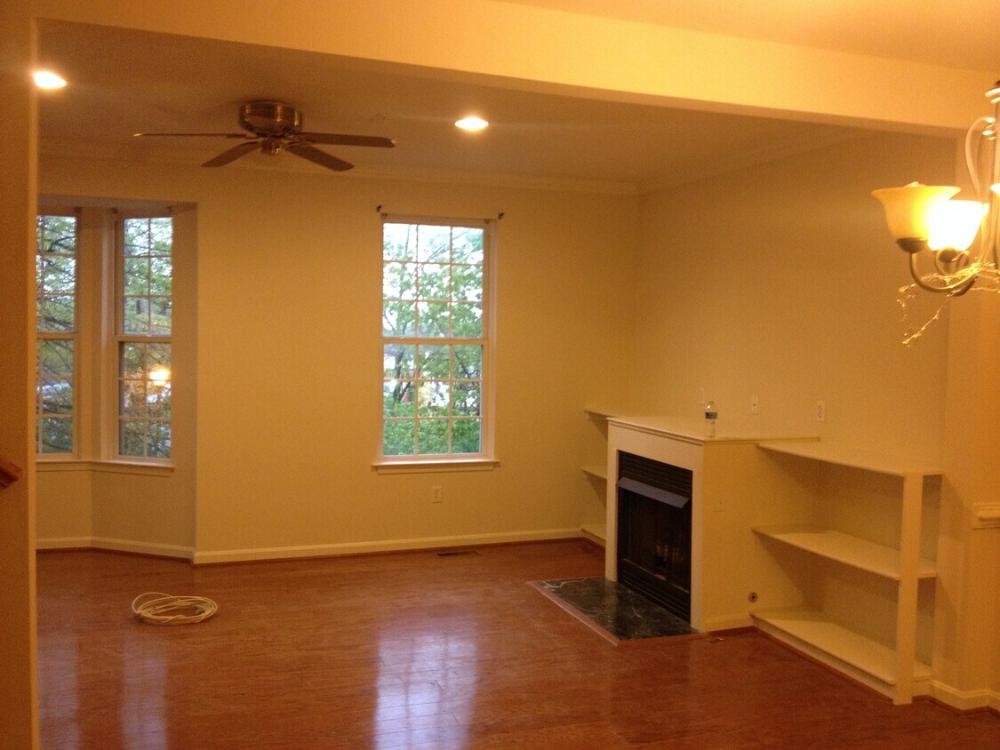Foto principal - 136 Sanborn Pl