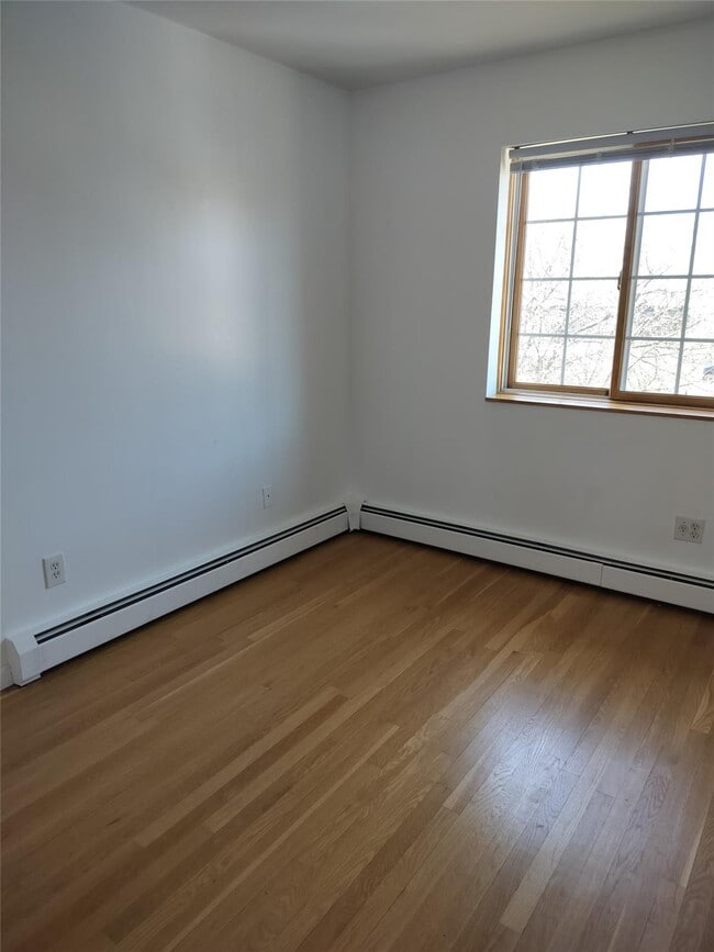 Building Photo - 535 Minnieford Ave