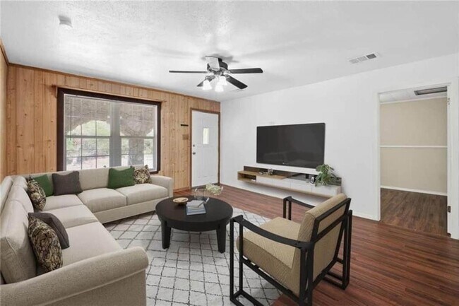 Foto del edificio - 157 S Ridge Dr