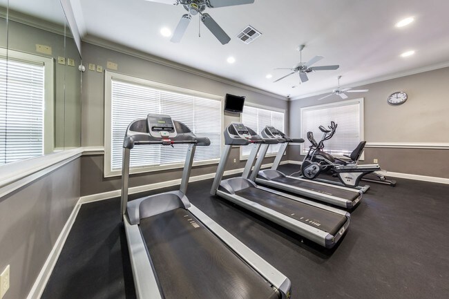 Marquis At The Rim Apartments San Antonio, TX