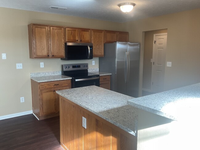 Foto del edificio - 515 Indian Lake Dr