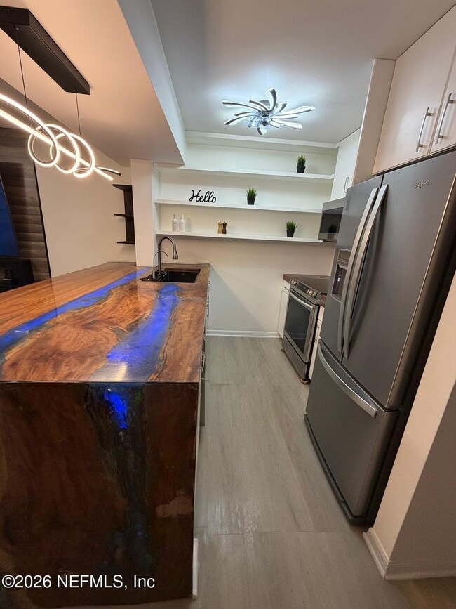 Foto del edificio - 222 14th Ave N