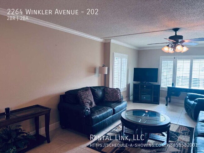 Foto del edificio - 2264 Winkler Ave