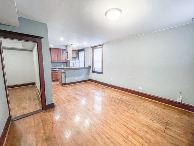Foto del edificio - 2825 N Francisco Ave