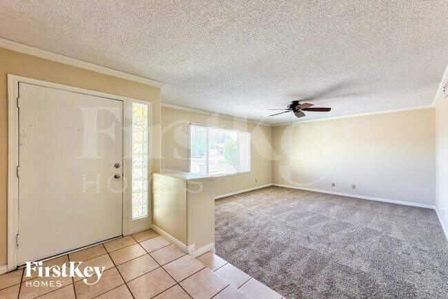 Foto del edificio - 813 E Todd Dr