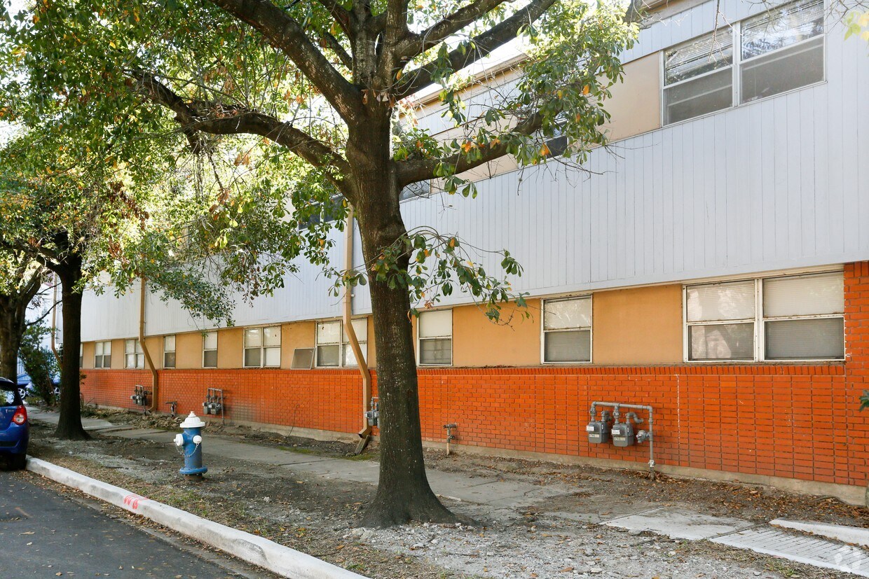 Building Photo - Campus Apartments