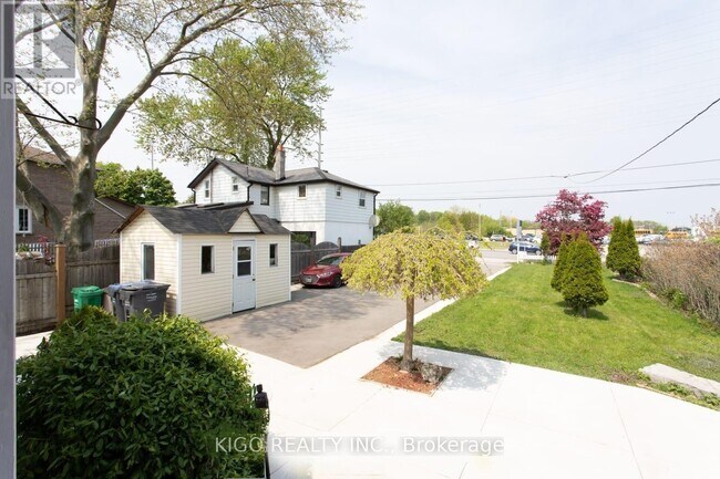 Building Photo - 1328 Cawthra Rd