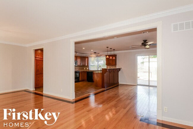Foto del edificio - 3051 Willow Wood Dr