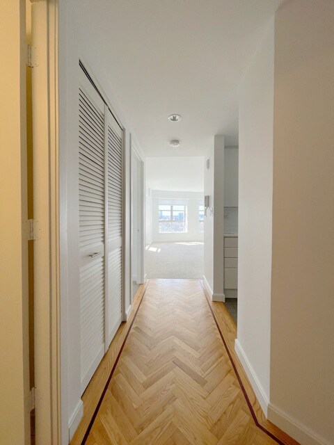 Foto del edificio - 931 Massachusetts Ave