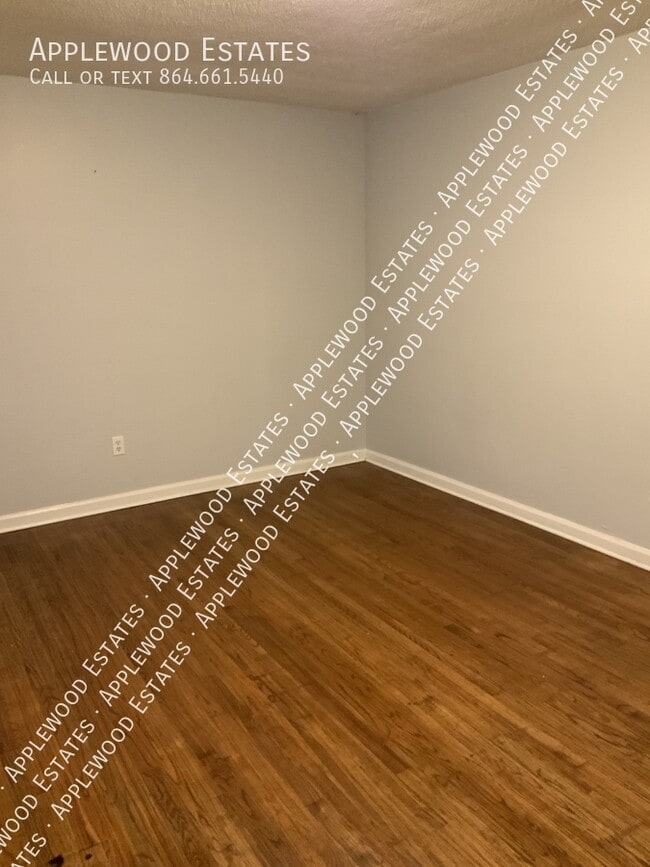 Foto del edificio - 1287 Montview St