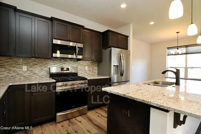 Building Photo - 6730 N Hourglass Dr