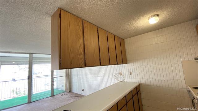 Building Photo - 827 Kinau St