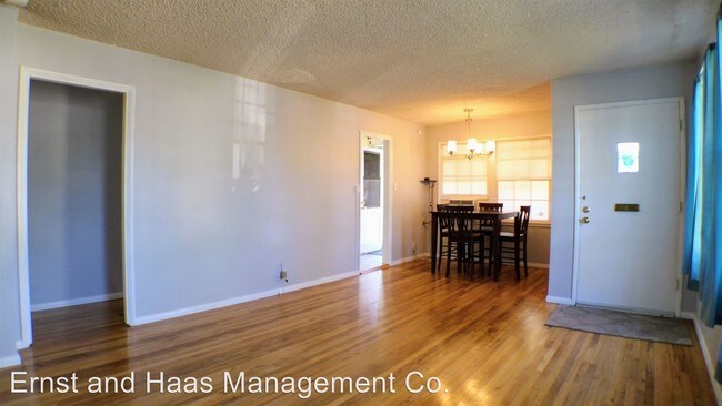 Foto del edificio - 3 br, 2 bath House - 918 E. 118th St.