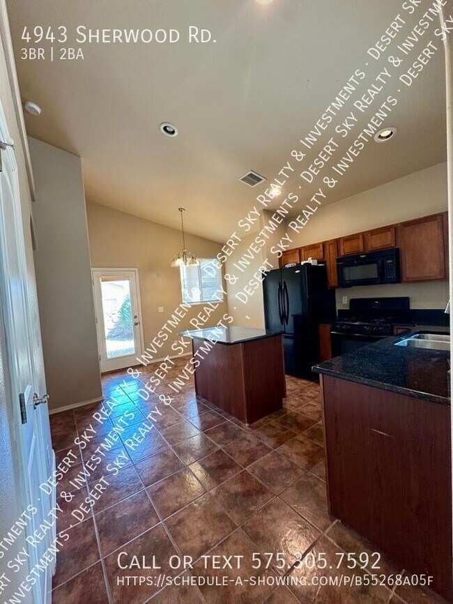 Foto del edificio - 4943 Sherwood Rd