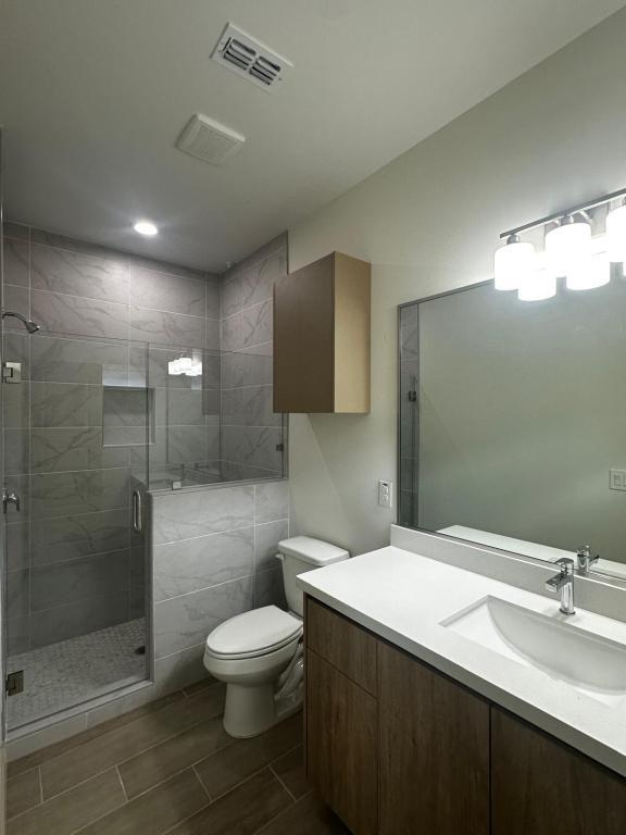 Foto del edificio - 609 N Emerald Ave