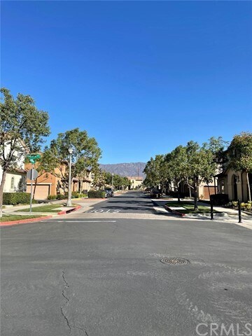 Building Photo - 2422 Trojan Way