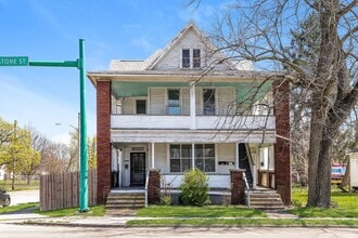 Building Photo - 1-904 S Limestone St