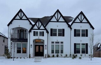Building Photo - 14902 Hometown Dr