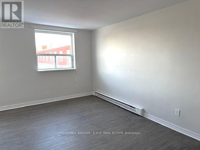 Photo du bâtiment - 357 Wilson Rd S