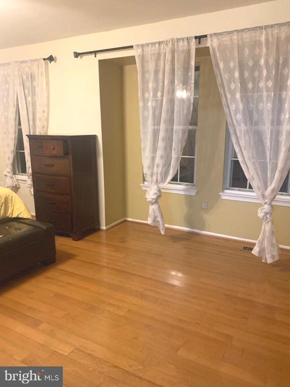 Primary Photo - 14624 Monmouth Dr