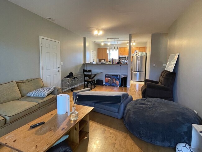 Foto del edificio - 807 W University Ln